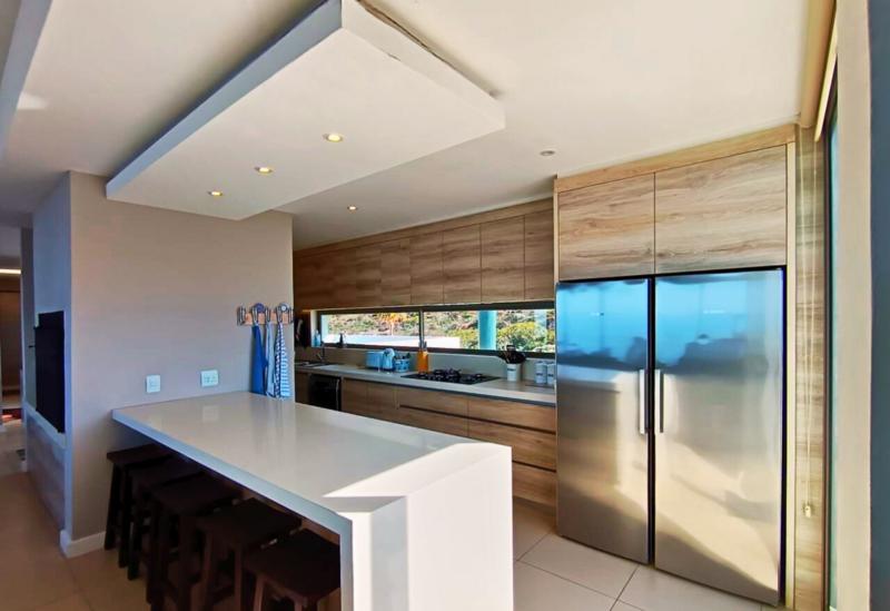 To Let 4 Bedroom Property for Rent in Pinnacle Point Golf Estate Western Cape